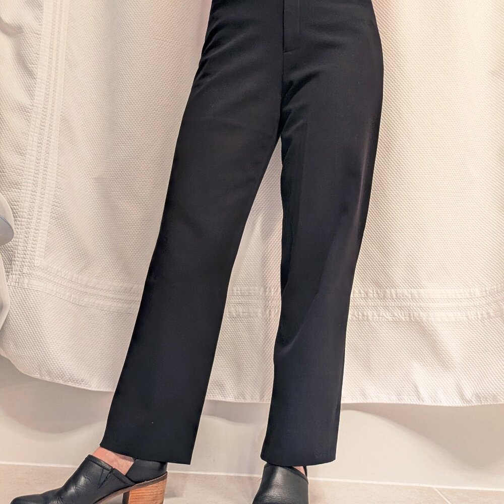 Black high rise dress pants with front faux pockets - size 8 (see measurements)